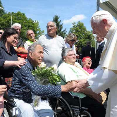 Il Papa in visita alle popolazioni terremmotate, <br> 26 giugno 2012 <br> (Foto Sir)