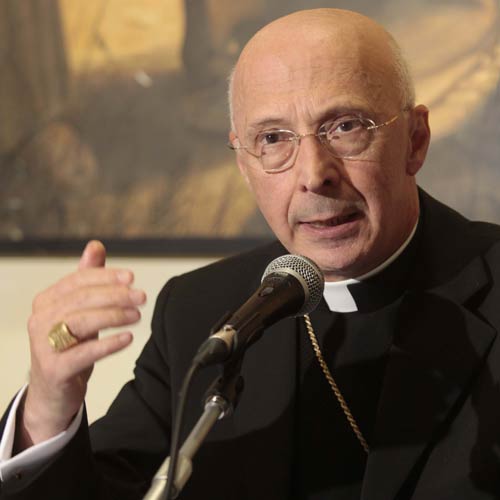 Il Cardinale Angelo Bagnasco ha promulgato le modifiche allo Statuto e al Regolamento della CEI