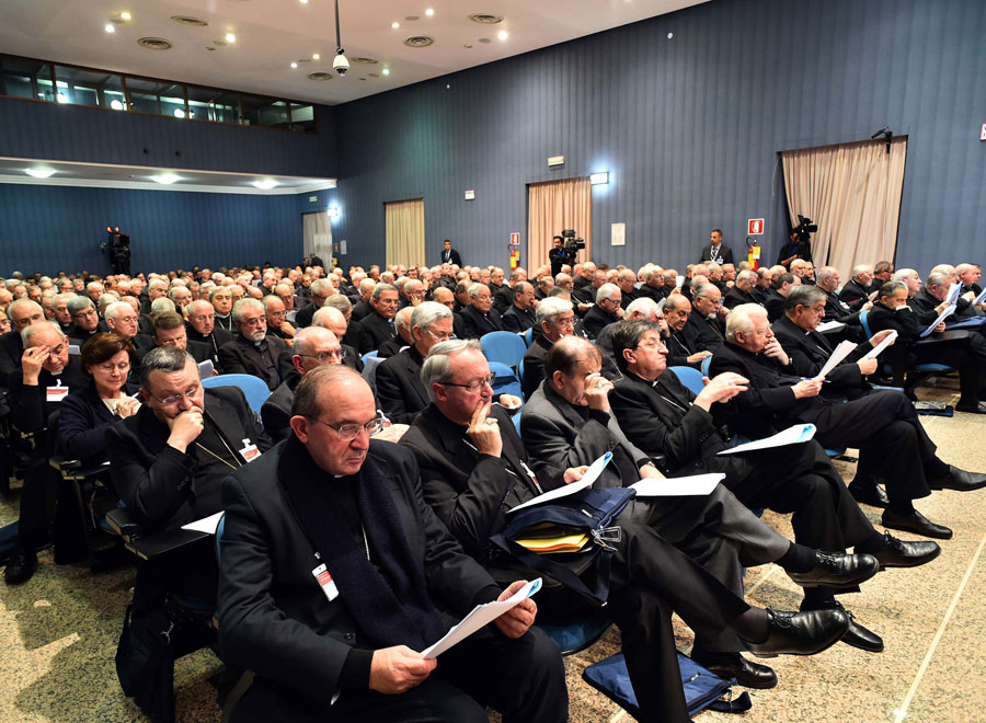 L'Assemblea Generale della CEI (Assisi, 10-13 novembre 2014) si  conclusa con un Messaggio dei Vescovi ai sacerdoti italiani
